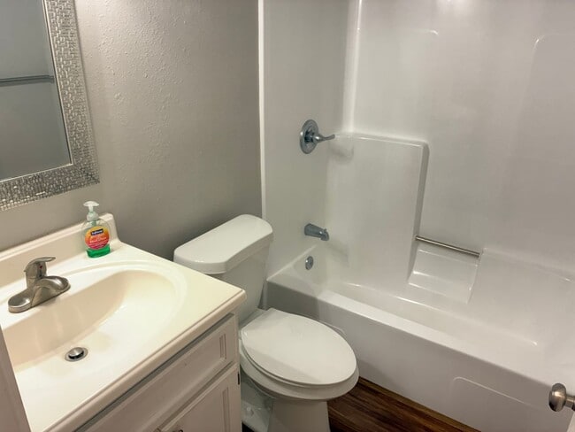 Building Photo - 2 Bedroom 2 Bathroom House in Calabash