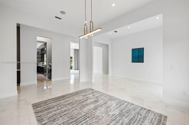 Building Photo - 9580 SW 101st Terrace