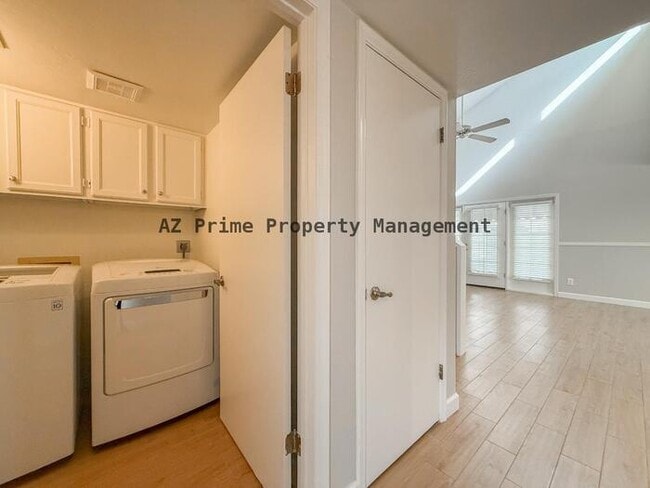Building Photo - 13817 N 42nd St