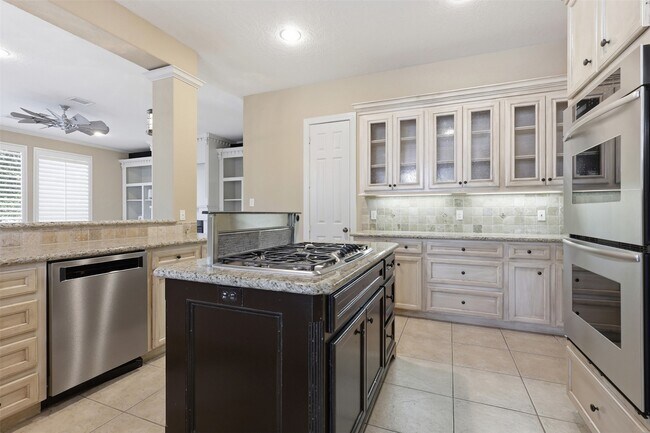 Building Photo - 6915 Sandwedge Point Ct