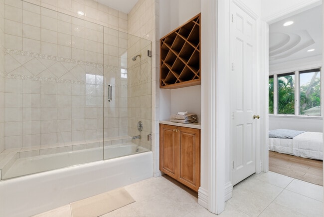 Building Photo - 4407 W Dale Ave