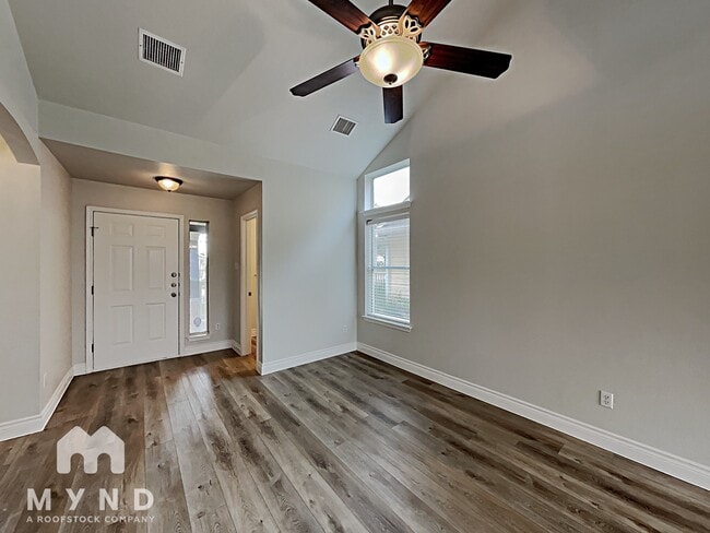 Building Photo - 2716 Amberglow Ct