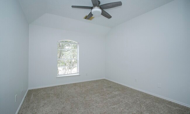 Building Photo - 10314 Cliff Haven Ct