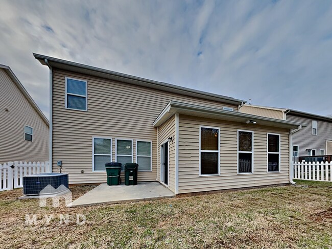 Building Photo - 11718 Sweetbriar Ridge Dr