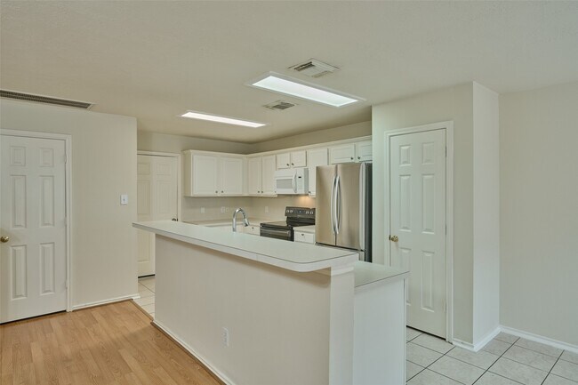 Building Photo - 298 Sentry Maple Pl
