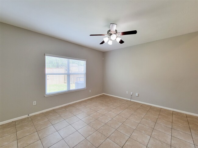 Building Photo - 17146 Amarose Dr