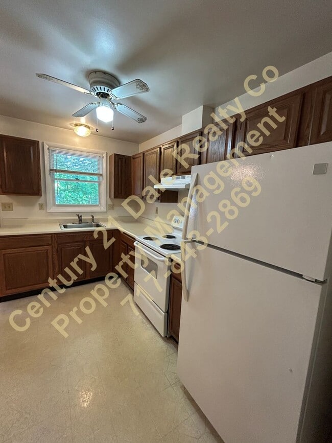 Building Photo - Beautiful 2 BR Home in Dover School District