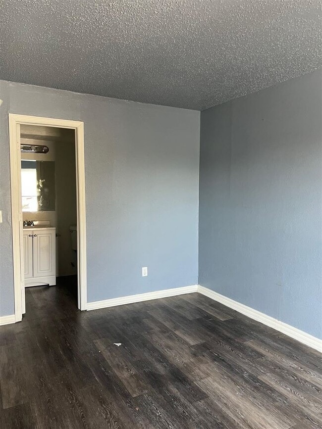 Building Photo - 2107 NW 38th St