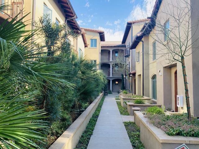 Building Photo - 168 S Sierra Madre Blvd