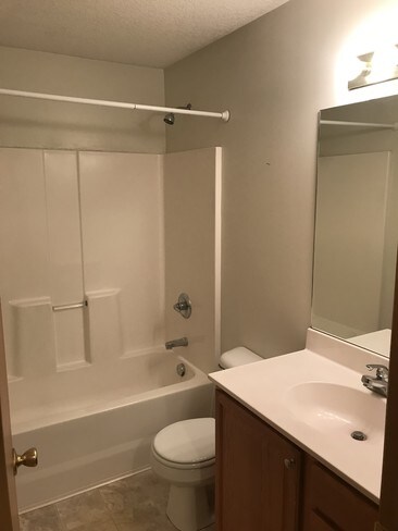 Building Photo - 825 Parker Blvd