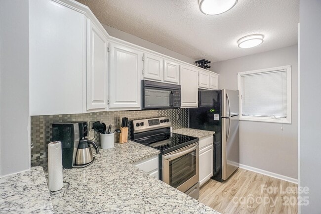 Building Photo - 642 Portside Dr