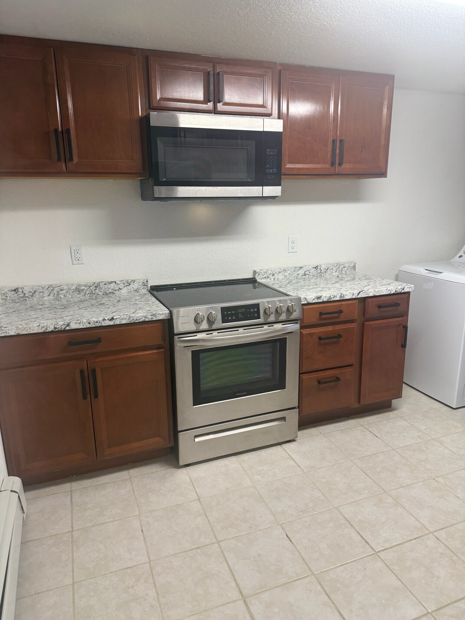 Building Photo - 1404 E 11th Ave