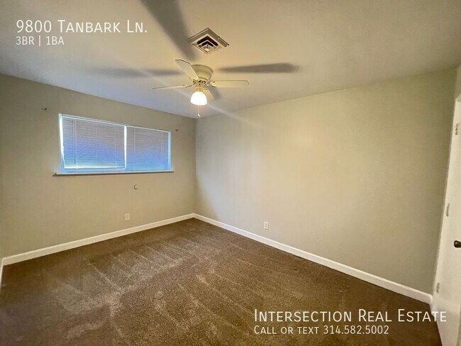 Building Photo - 9800 Tanbark Ln