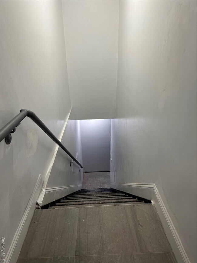 Building Photo - 55-12-55102 102nd St