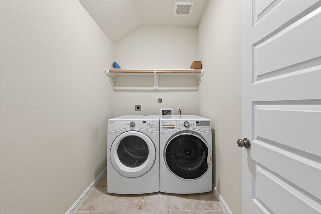 Building Photo - 18122 Alora Springs Trace