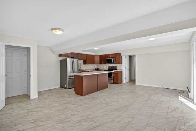 Building Photo - 3 Hudson Bluff Cir