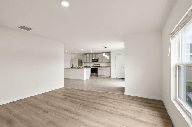 Building Photo - 7782 Sail Clover Ln