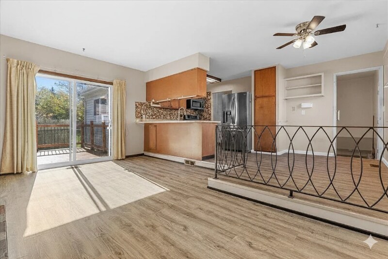 Building Photo - 4709 Stillwell Ave