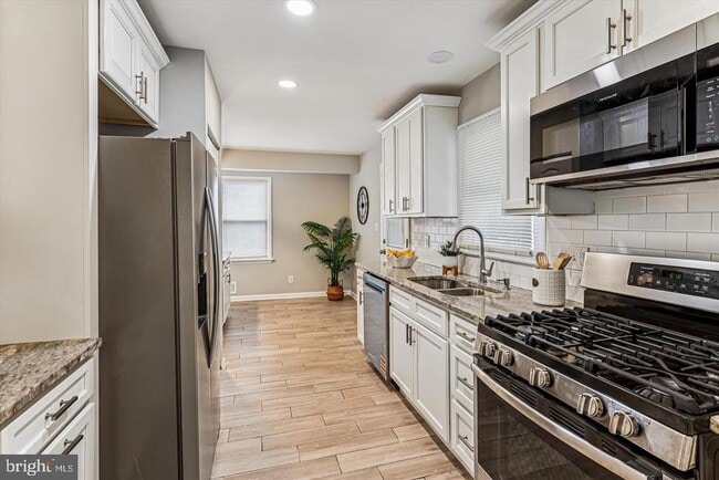 Building Photo - 7 Cedar Bluff Ct