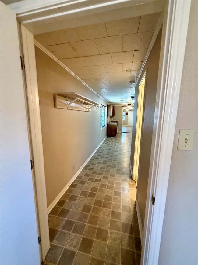 Building Photo - 300 Avenue C