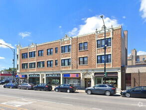 Building Photo - 5610 N Western Ave