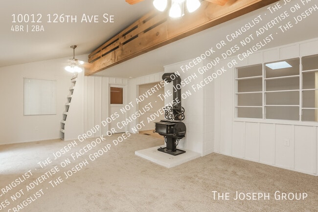 Building Photo - 10012 126th Ave SE