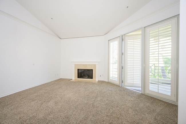 Building Photo - 2243 Martin