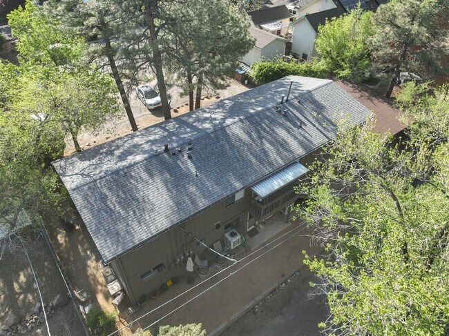 Building Photo - 278 S Hardin St