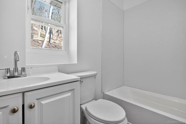 Building Photo - 2016 Old Rte 17