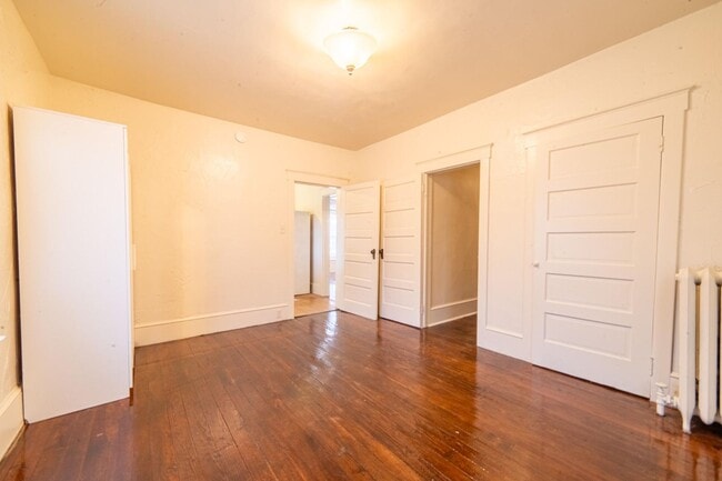 Building Photo - Beautifully refreshed 4-bedroom, 2-bath home in Millville