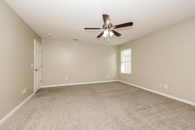 Building Photo - 3671 Blaze Dr