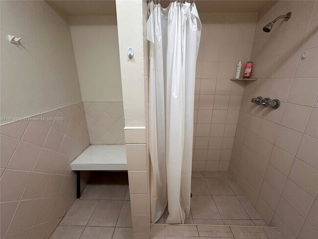 Building Photo - 7940 SW 55th Ave