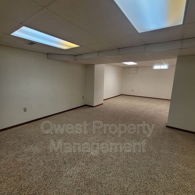 Building Photo - 475 Adaway Ave SE
