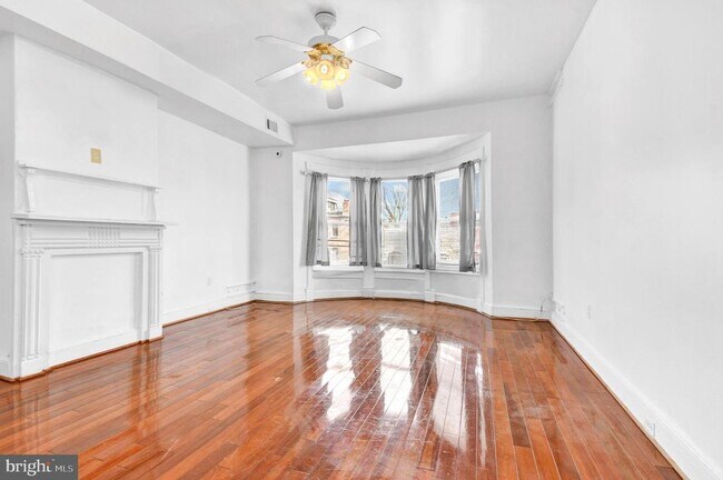 Building Photo - 1852 5th St NW