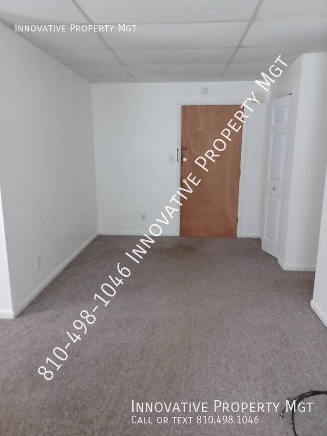 Building Photo - College Cultural 1 bedroom apartment! Most...