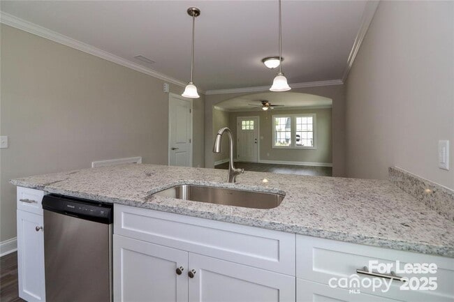 Building Photo - 3967 Newhall Dr NW