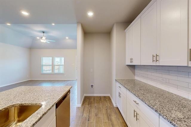 Building Photo - 405 Wydown Dr