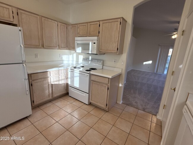 Building Photo - 61 N Del Pueblo Pl