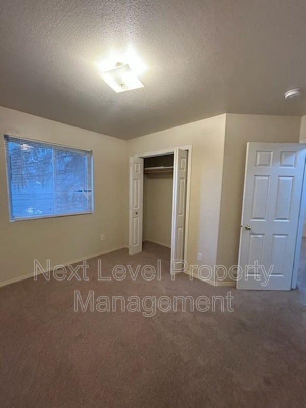 Building Photo - 3 Martha Rd