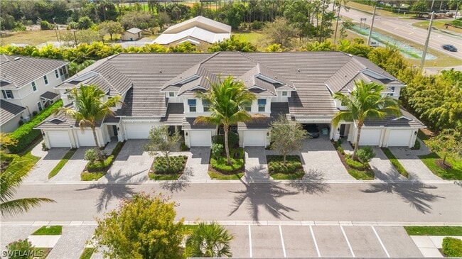 Building Photo - 6947 Avalon Cir