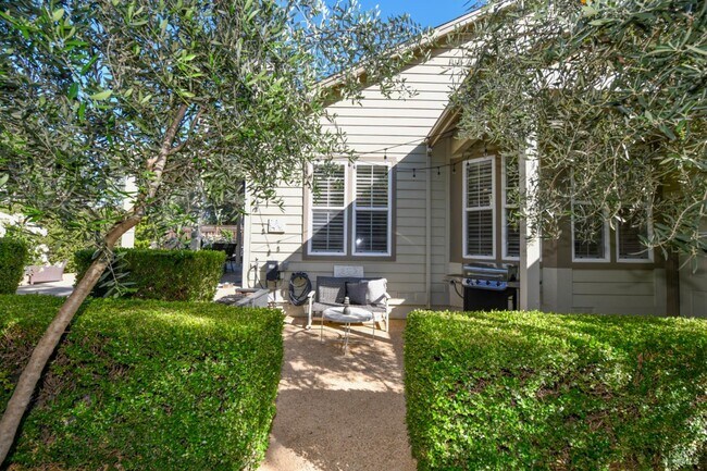 Building Photo - 1571 Voorhees Cir
