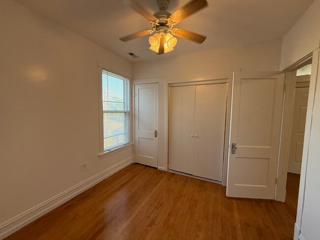 Building Photo - 4129 W School St