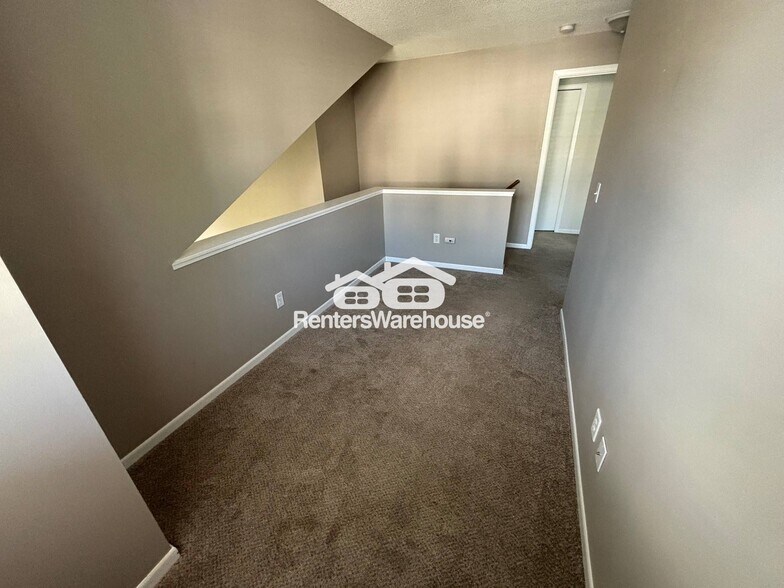 Building Photo - 12881 Echo Ln