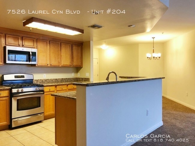 Building Photo - 7526 Laurel Canyon Blvd