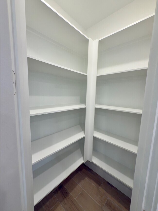 Building Photo - 15206 Cortines Ct