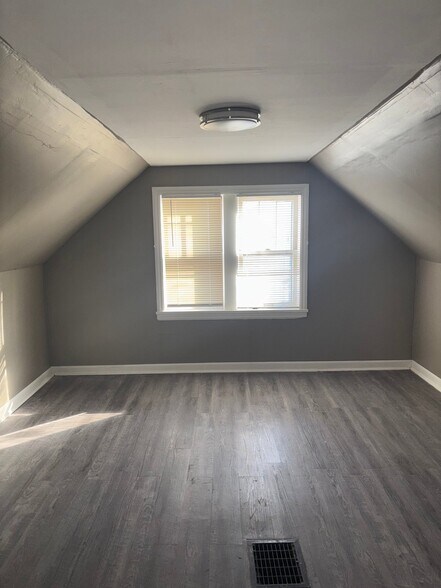 Building Photo - 1534 Orchid Ave