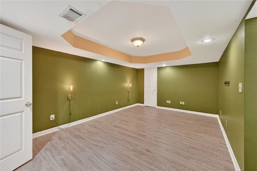 Building Photo - 2986 Courtland Oaks Trail SW