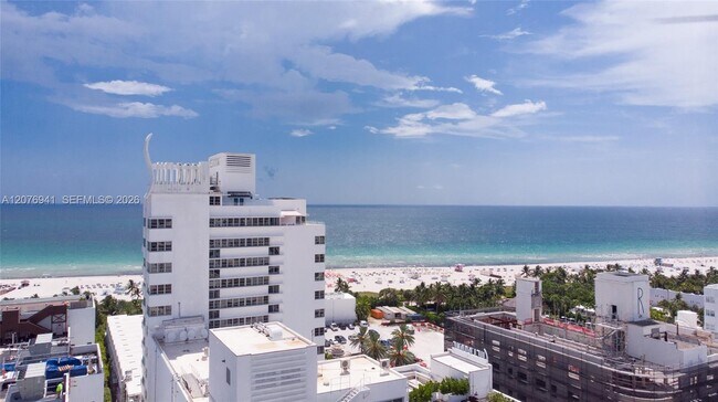 Building Photo - 1800 Collins Ave