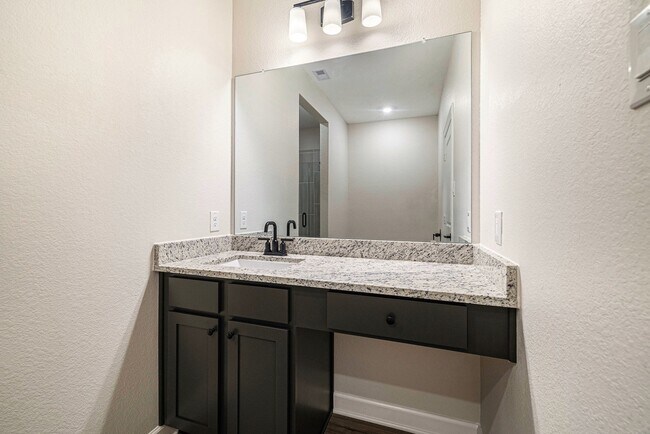 Building Photo - 6107 White Spruce Dr