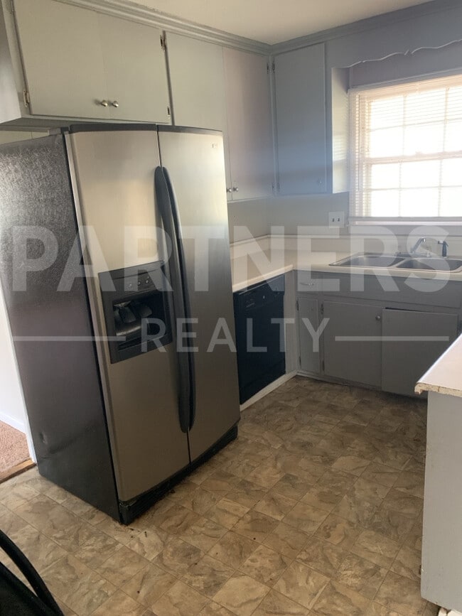 Building Photo - 3333 Carter Hill Rd